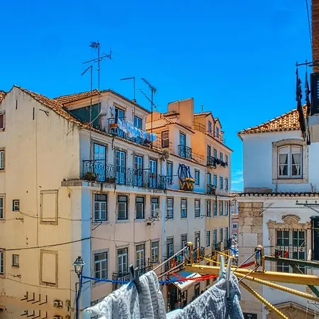 Amazing Duplex At Alfama Апартаменти