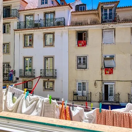 Amazing Duplex At Alfama Апартаменти *