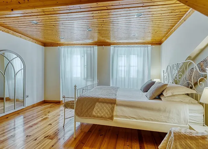 Amazing Duplex At Alfama Lisboa