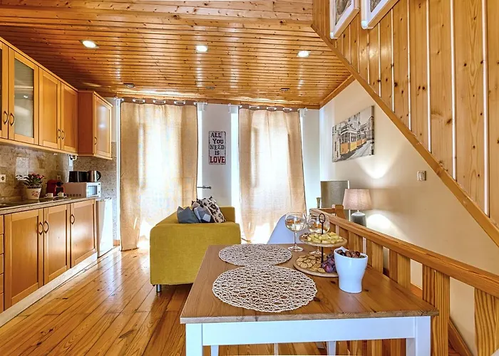 Amazing Duplex At Alfama