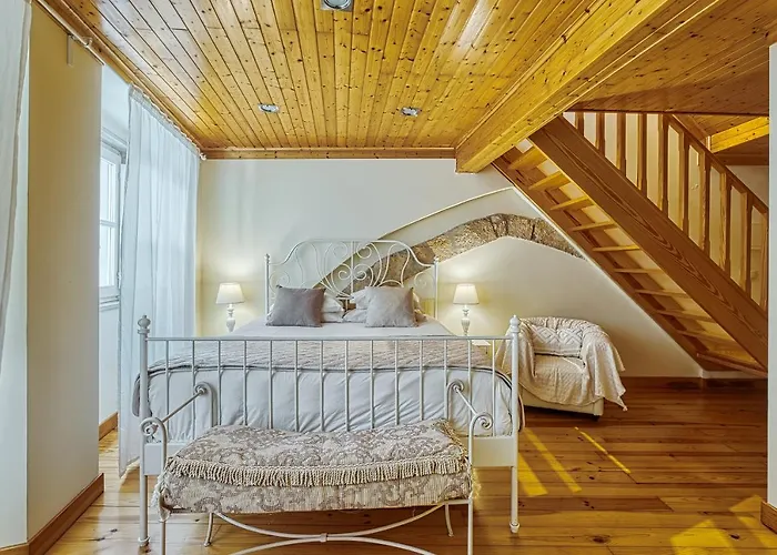 Amazing Duplex At Alfama Lisboa