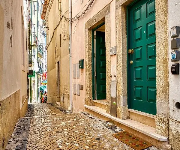 Amazing Duplex At Alfama شقة