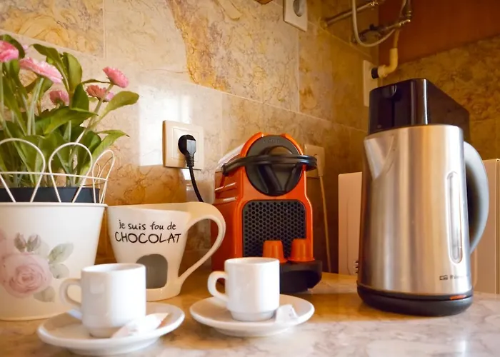 Amazing Duplex At Alfama شقة *