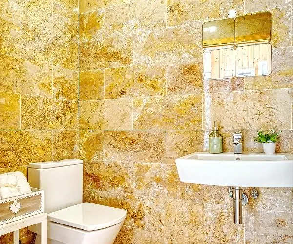 Amazing Duplex At Alfama شقة