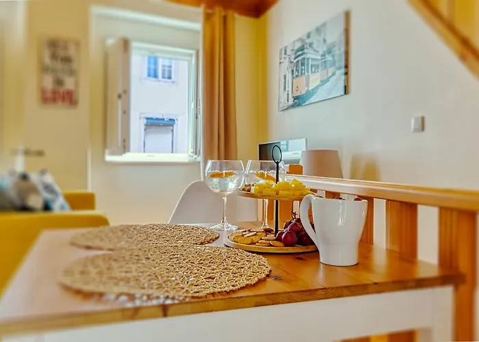 Amazing Duplex At Alfama Apartment